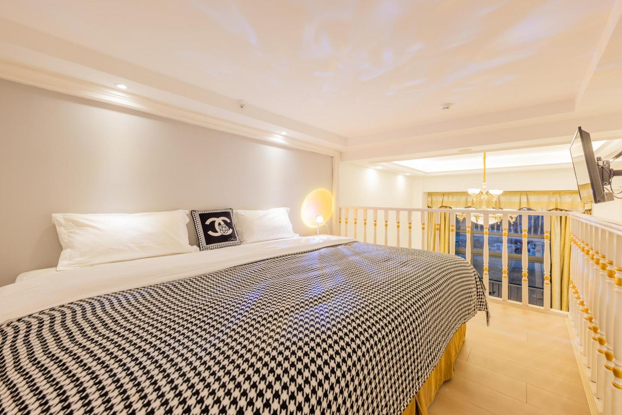 Lavendar Duplex Apartment Canton Esterno foto