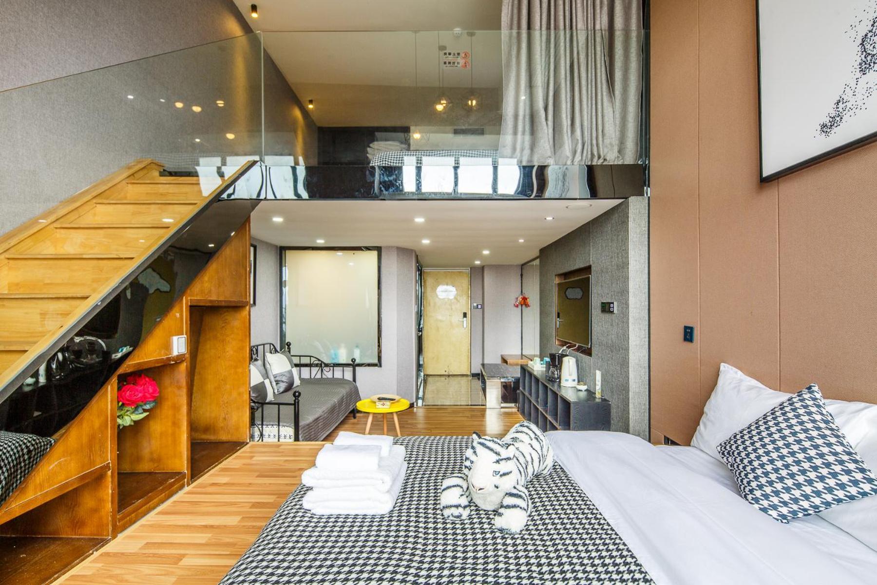 Lavendar Duplex Apartment Canton Esterno foto